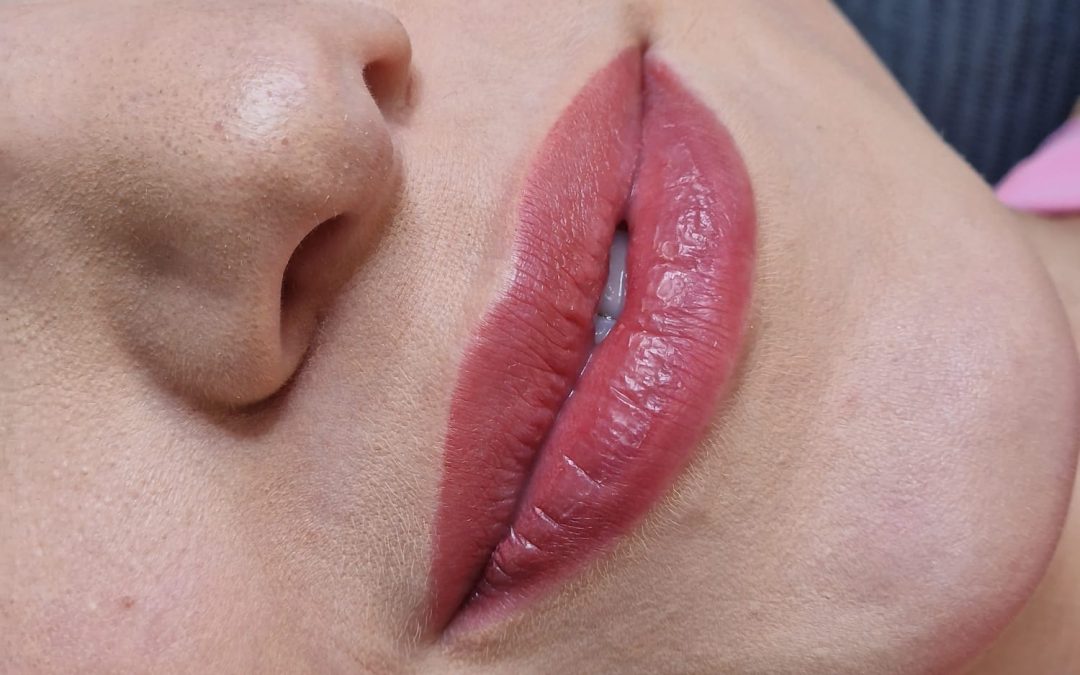 Lip Blush — kaikki, mitä sinun tarvitsee tietää